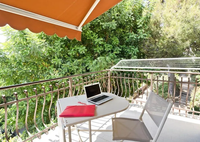 Guesthost - Flat With Private Parking And Netflix Lägenhet Sanremo