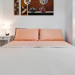 Appartement Guesthost - Flat With Private Parking And Netflix